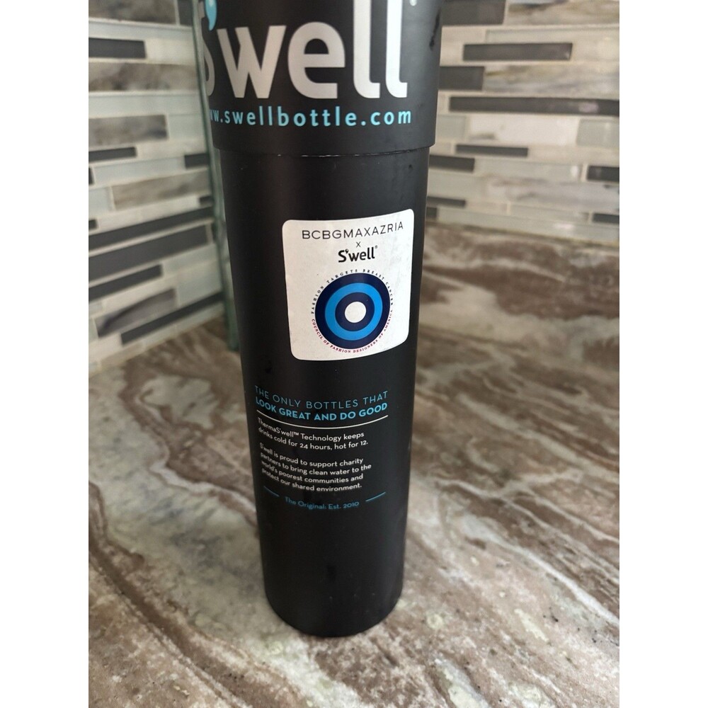 S'well Vacuum Insulated Stainless Steel Water Bottle 17oz / 500ml - Picture 6 of 7